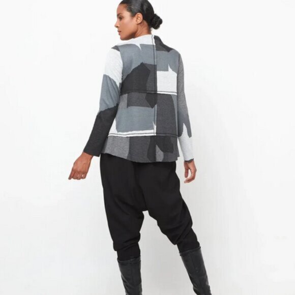 Ozai N Ku Camo Fleur Artisan Top Size 2XL Gray Clouds Boho Artsy Patchwork - Picture 11 of 11